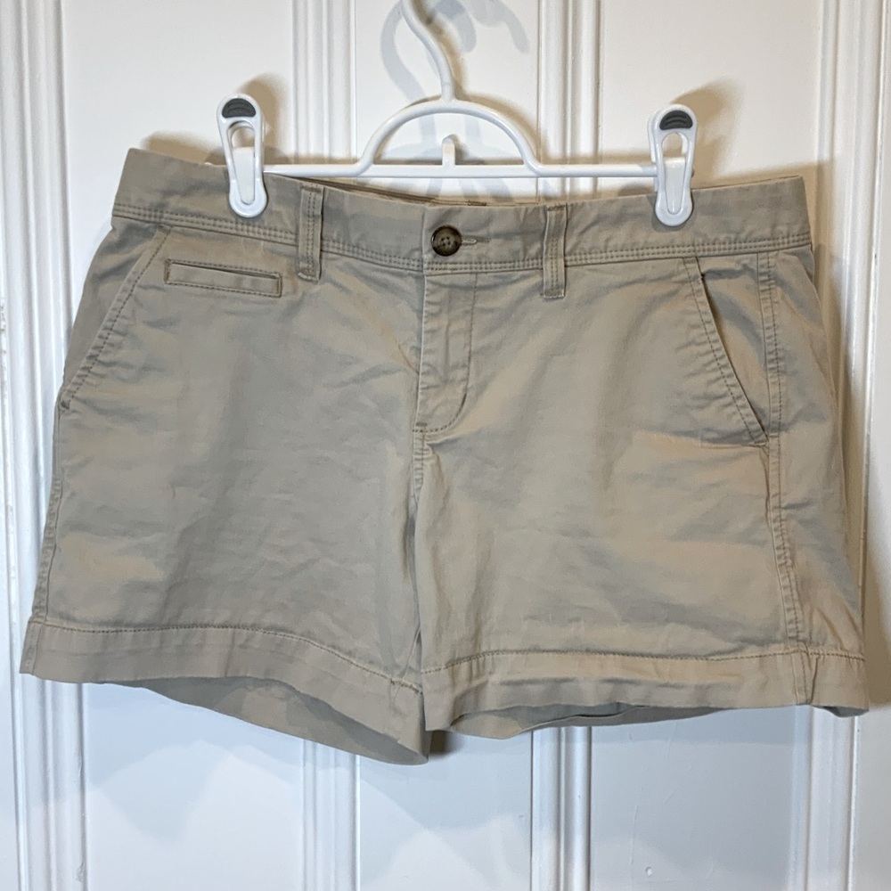 Old Navy Perfect 5’ Low Rise Shorts - Size 8